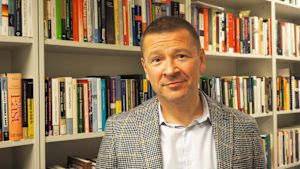Mellanösternexperten Hannu Juusola säger att det kommande avtalet mellan Förenade arabemiraten är en stor seger för Israel och en brakförlust för palestinierna. hannu Juusola