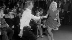 Tanssipari tanssimassa jiveä Haka-kerhossa 1959.