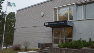 Också vid Gymnasiet Grankulla Samskola har distansundervisningen påverkat studiemotivationen. Gymnasiet Grankulla samskola.