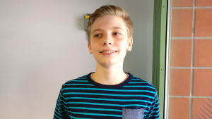 Alex Loppi går i 9:an i Storängens skola. Alex Loppi går i Storängens skola i Esbo.