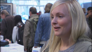 De grönas viceordförande Maria Ohisalo kommenterar SDP:s kräftgång med att partiet kanske inte gör något fel, men SDP borde lära sig vad som är viktigt för väljarna. Brödköerna är bara plåster