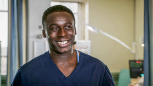 Holby Cityn sairaala, tohtori Damon Ford (David Ajao).