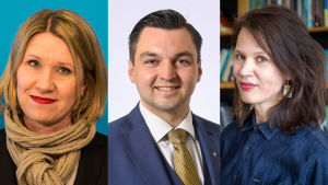 Vänster till höger: Katarina Sehm-Patomäki, Joakim Strand, Elina Pylkkänen. Tre personer som står bredvid varandra.
