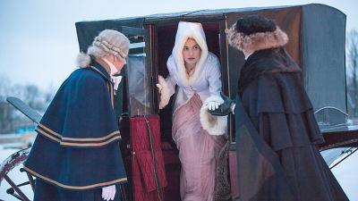 Sota Ja Rauha Upea Brittisarja Tolstoin Romaaniklassikosta Yle