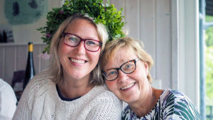 Sigrid Sundells mamma Ilona Mäenpää var aktiv i dotterns vårdplan då psykosen slog till. Sigrid Sundells mamma Ilona Mäenpää var aktiv i dotterns vårdplan då psykosen slog till.