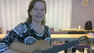 Musiikkipedagogi, hoivamuusikko Pia-Maria Björkman