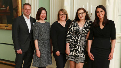 Helsingfors nya borgmästare och biträdande borgmästare.