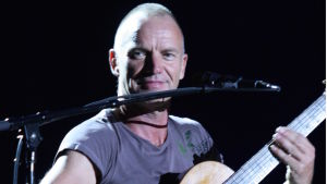Sting eli Gordon Sumner konsertissa Budapestin Sportarenalla 30.6.2011