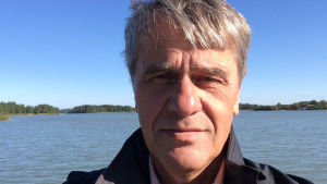 Christjan Brander var självständiga Iniös sista kommundirektör och efter det trafikchef i Pargas stad. Christjan Brander