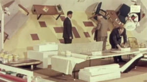 Huonekaluja esillä messuilla 1960