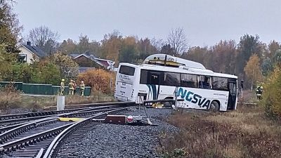 Krock mellan ett tåg och en buss i Kaskö den 5 oktober 2021.