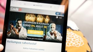 Credit24 -sivusto tabletilla.