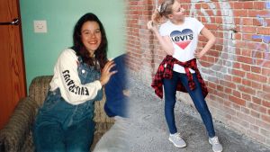 Nuori tyttö 1993 ja toinen nuori tyttö vuonna 2019 farkkuasuissaan