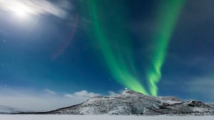 Revontulia alettiin ymmärtää satelliittien myötä ja niiden ennustamisessakin on edetty
