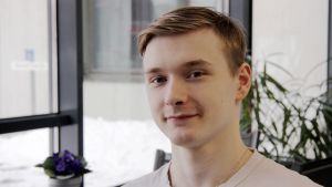 Jääkiekossa selkäydinvamman saanut Teemu Tenhunen saa toivoa kuntoutumiseen kävelyrobotista