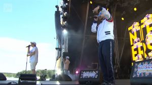Kriittistä mediataidetta vai huumoriräppiä? Tsekkaa Teflonit-live ja päätä itse
