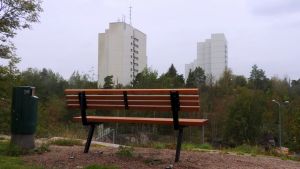 Pihlajamäki – Jylhä betonilähiö kallioiden keskellä