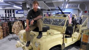 Konala – Autoliikkeitä ja armeijatavaraa, mutta ei asukastilaa