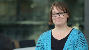 Haastattelussa Anu Lahtinen