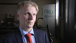 miljöminister Kimmo Tiilikainen är nöjd över att man gjort små framsteg i frågan om Östersjön Kimmo Tiilikainen, Centern.