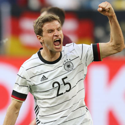 Thomas Müller firar mål i landslaget.