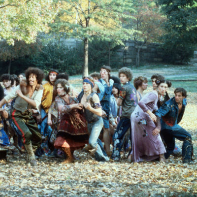 Hippejä puistossa. Kuva Milos Formanin elokuvasta Hair (1979).
