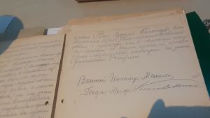 Generalmajor Kozlovskij bad Finlands regering om hjälp. Generalmajor Kozlovskij bad Finlands regering om hjälp.