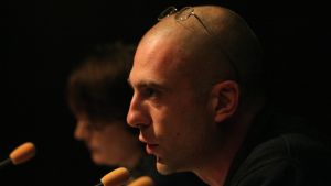 Olivier Ertzscheid vid universitetet i Nantes tycker det är viktigt att begränsa spridningen av terrorpropaganda på internet. Oliver Ertzscheid