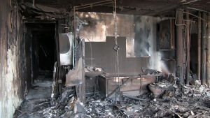 En lägenhet i den eldhärjade byggnaden Grenfell Tower Bilder inifrån det brandhärjade Grenfell Tower.