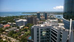Dar es Salaam on Tansanian entinen pääkaupunki, ja edelleen liike-elämän keskus Utsikt över Tanzanias huvudstad Dar es Salaam.