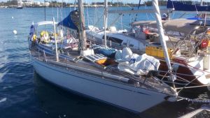 Båten, en Swan 431. Hasse Eriksson från Vasa seglar över Atlanten i en Swan 431.
