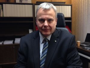 Matkahuoltos vd Jarmo Oksaharju ser positivt på utvecklingen inom bussbranschen. Matkahuoltos vd Jarmo Oksaharju,