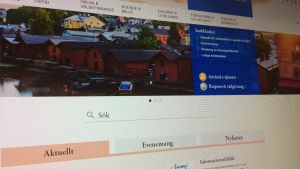 Borgå stads nya webbsidor har fått en del kritik för att det är svårt att hitta kontaktuppgifter via dem. Borgå stads webbplats.