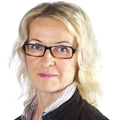 Riitta Pihlajamäki, päällikkö, journalistiset standardit ja etiikka