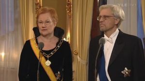Presidentti Tarja Halonen ja Pentti Arajärvi haastattelussa ennen Linnan juhlia 2006