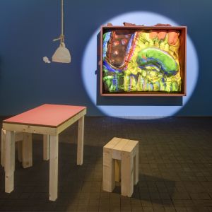 Egill Sæbjörnssons installation, The Paintings (2019), är ett café. Egill Sæbjörnssons installation, The Paintings (2019), är ett café.