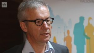 Kari Paaso, direktör vid Social- och hälsovårdsministeriet. Kari Paaso, direktör vid Social- och Hälsovårdsministeriet.