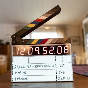 En sådan klappa man använder vid filminspelningar