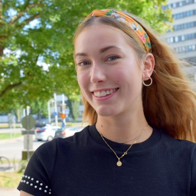 Camilla Nyqvist opiskelee Åbo Akademissa solu- ja molekyylibiologiaa.