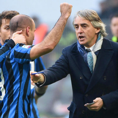 Roberto Mancini firar med Rodrigo Palacio.
