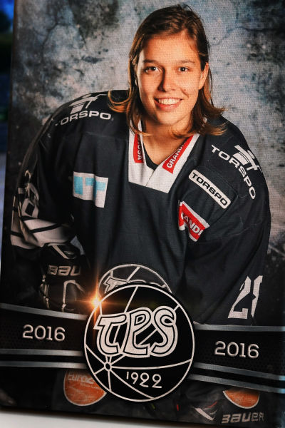 Matilda Gustafsson var en lovande ishockeytalang i TPS.