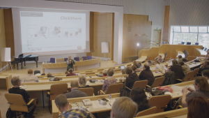 I oktober i år gjorde Ulrica Stigberg ett besök på Forum för kyrkans fostran 2018 i Helsingfors. Prästen Ulrica Stigberg föreläser för församlingsarbetare