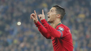 Cristiano Ronaldo har gjort flest landslagsmål av alla europeiska spelare. Cristiano Ronaldo.