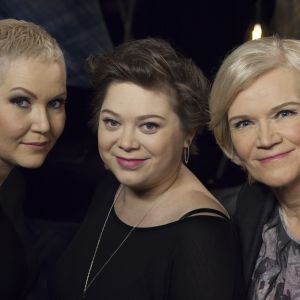 Anne Flinkkilän vieraina ovat musiikkia tekevät syöpäkaverit Astrid Swan ja Stina Koistinen.