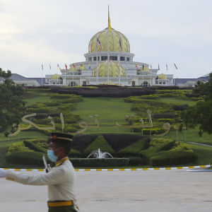 Det nya kungliga palatset Istana Negara i Malaysias huvudstad Kuala Lumpur.