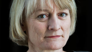 Hanne Bruun, professor i medievetenskap vid Aarhus universitet i Danmark, säger att ökad konkurrens kan leda till mer nischade streamningstjänster. Hanne Bruun, professor i medievetenskap vid Aarhus universitet i Danmark.