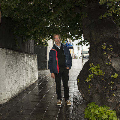 museichef Guy Björklund, gamla linden vid torget