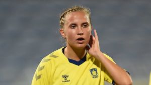 Ria Öling spelar i Danmark. Ria Öling spelar för Bröndby.