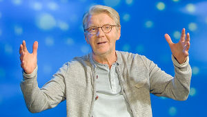 Pikku Kakkosen Iltasadun kertoja Pirkka-Pekka Petelius