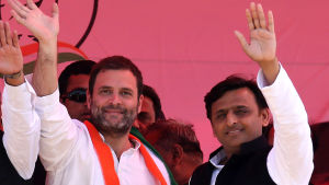 Oppositionsledaren Rahul Gandhi och delstatens unga premiärminister Akhilesh Yadav har ingått en valallians i Uttar Pradesh Oppositionsledaren Rahul Gandhi och delstatens premiärminister Akhilesh Yadav har ingått en valallians i Uttar Pradesh